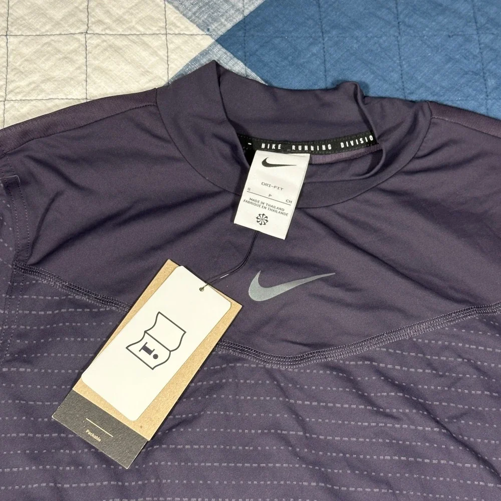 Nike Running Division Dri-FIT Long Sleeve Mock Neck Top Purple Mens Small NWT